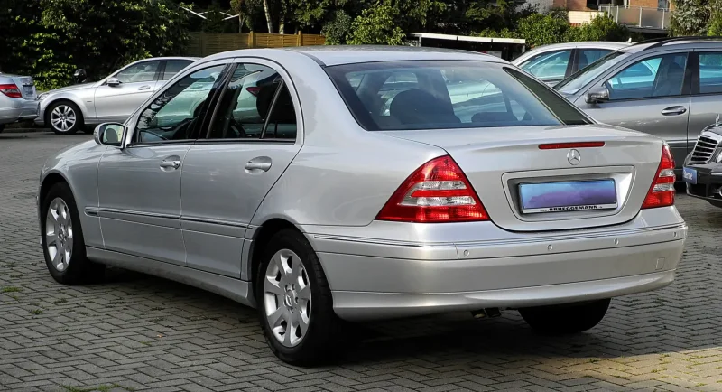 Mercedes-Benz w203 230