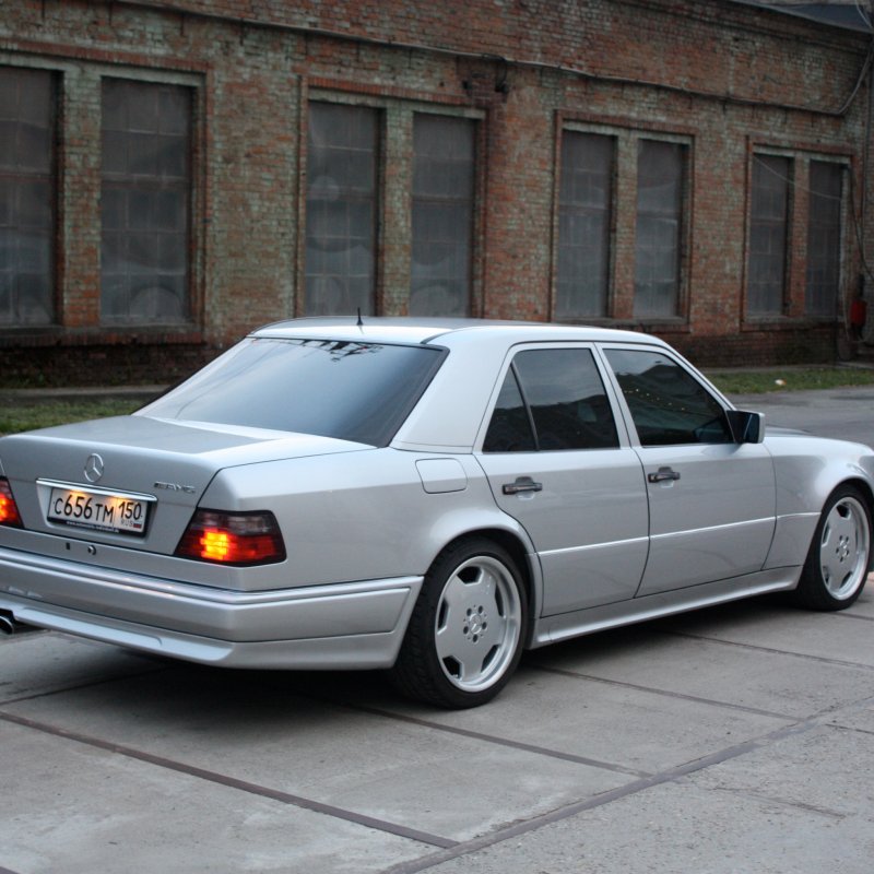 Mercedes-Benz w124