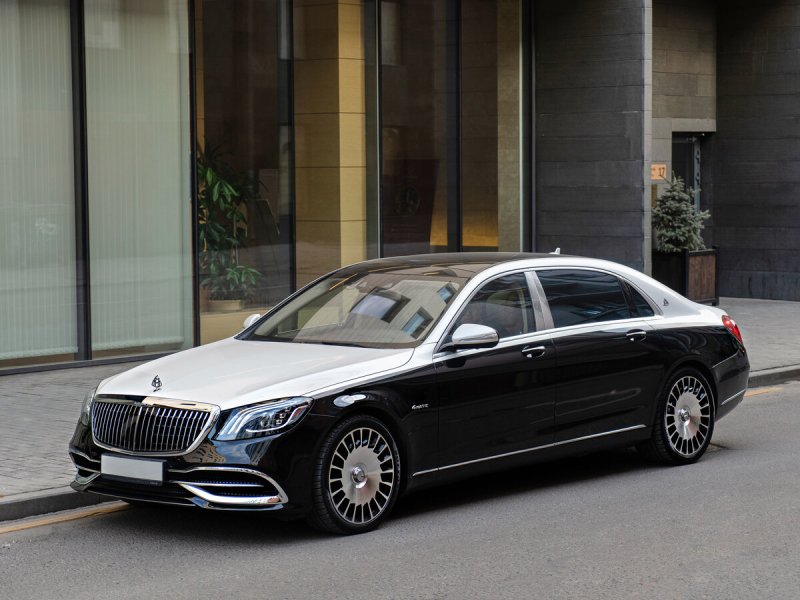 Mercedes Benz w222 Maybach