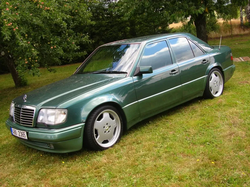 Mercedes-Benz 500 e