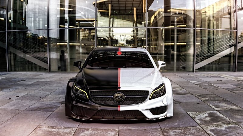 Мерседес c63 осень лес