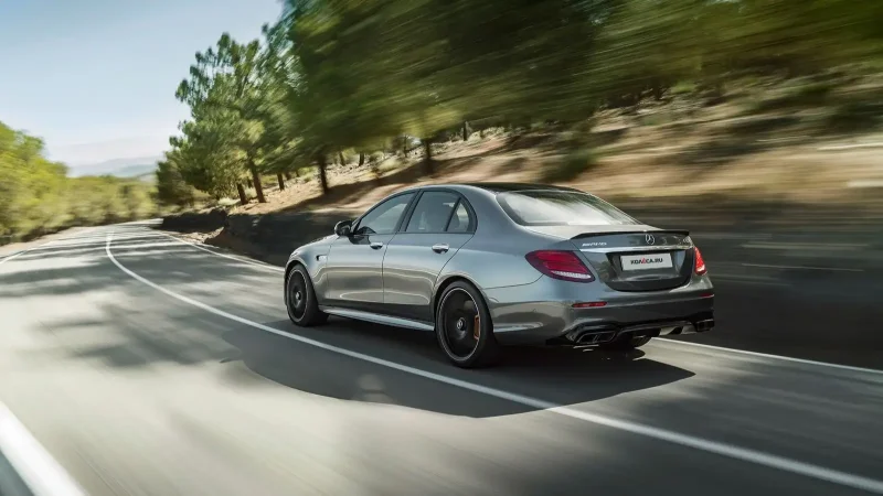 Мерседес e63 AMG S 4matic