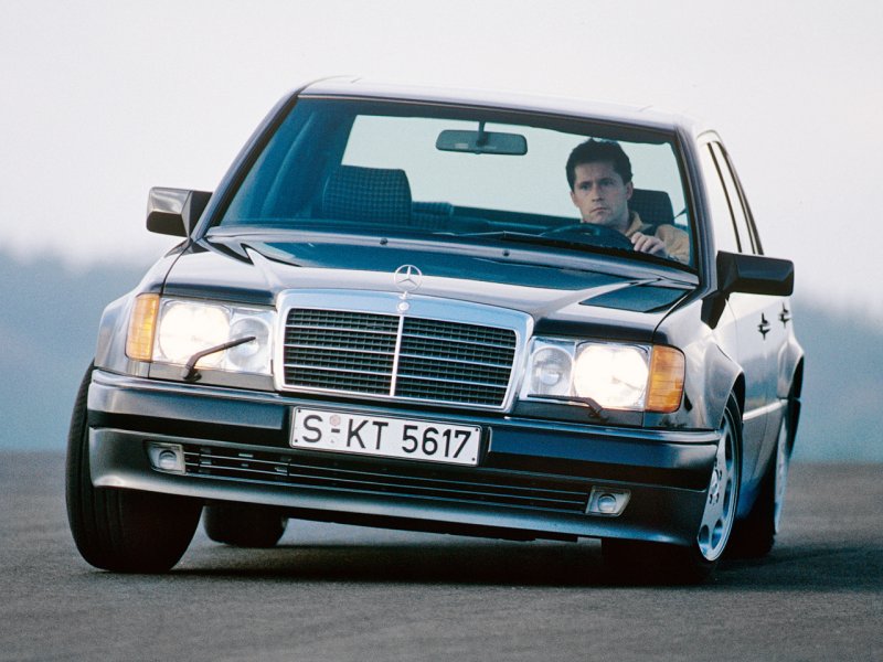 Мерседес w124 e500