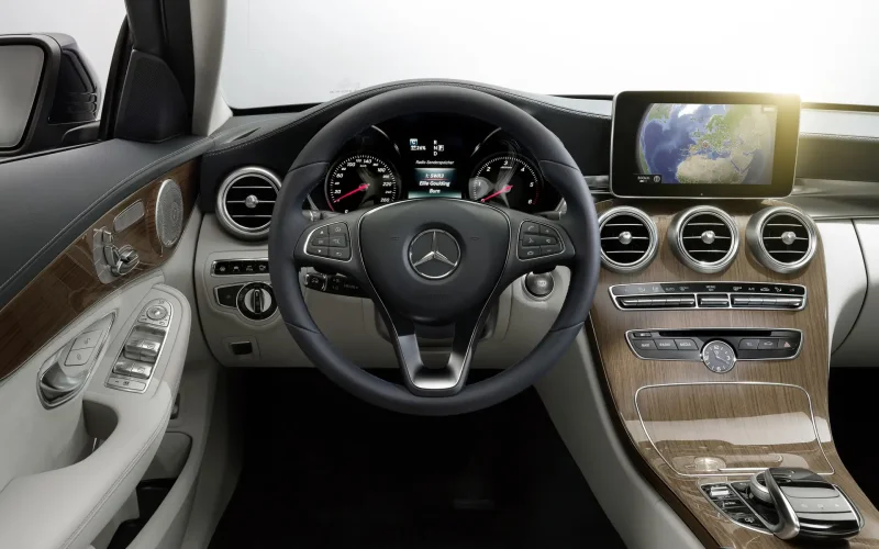Mercedes-Benz c218 салон