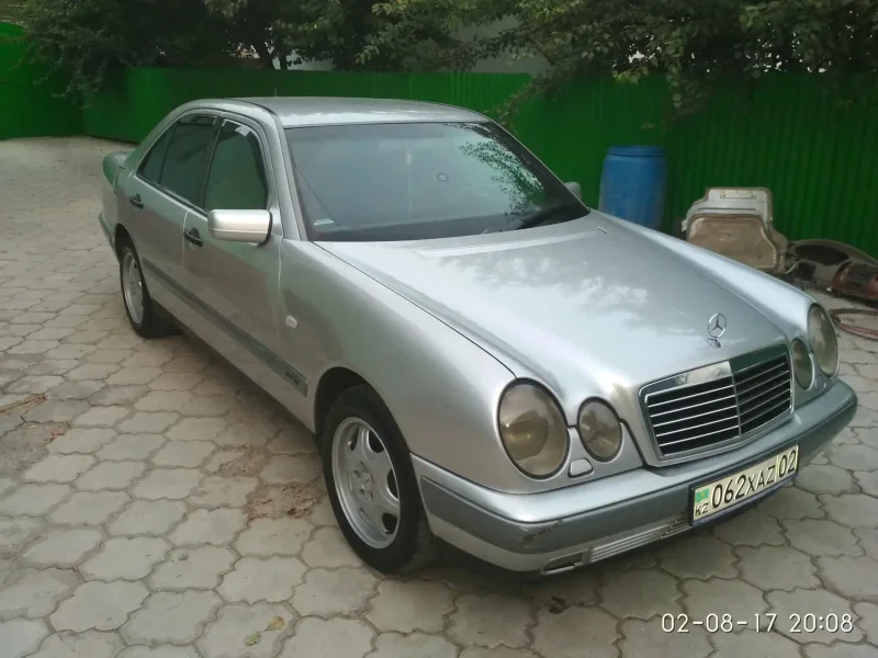 Мерседес e240 w210