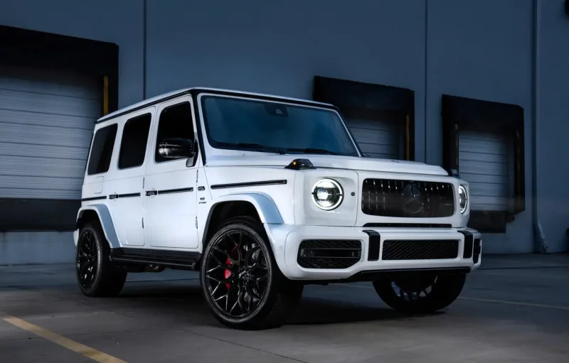 Mercedes g63 AMG White