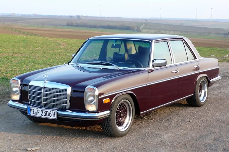 Mercedes-Benz w115