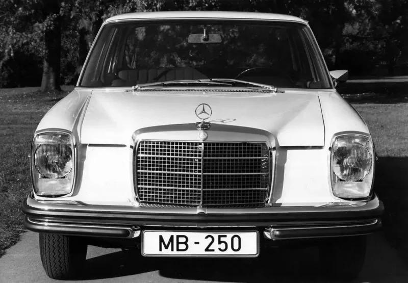 Mercedes Benz w114 Coupe