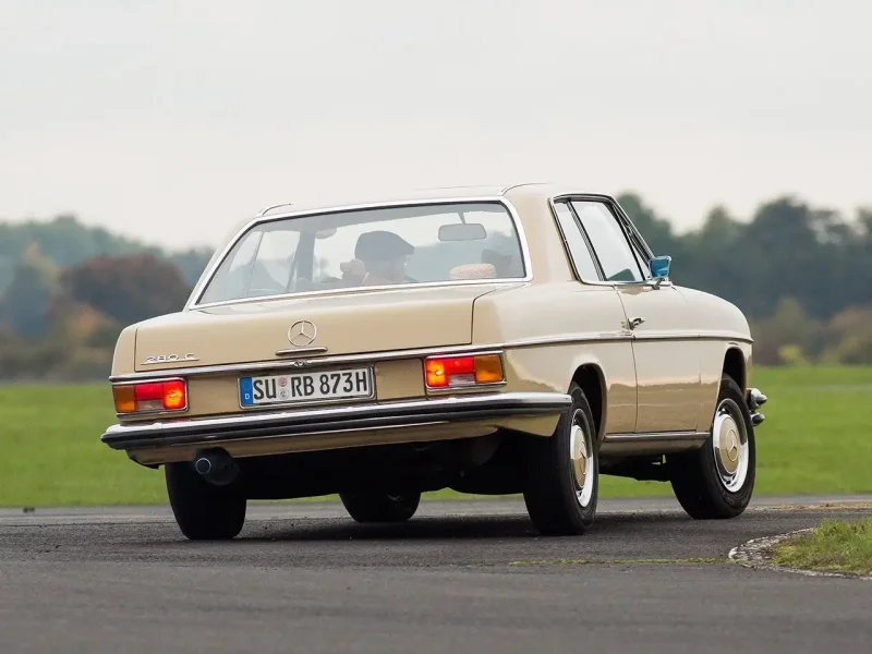 Mercedes Benz w114