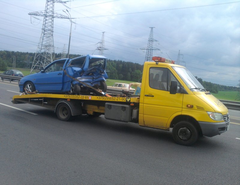 Эвакуатор Mercedes Sprinter