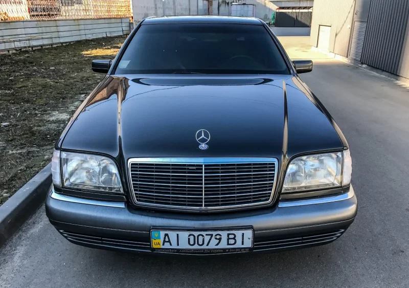 Mercedes-Benz w140
