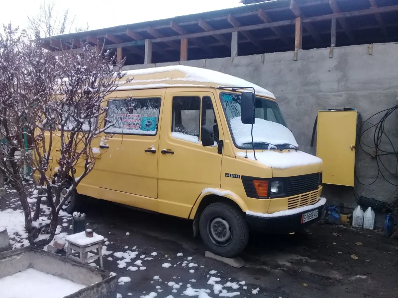 Мерседес Benz t1 2070