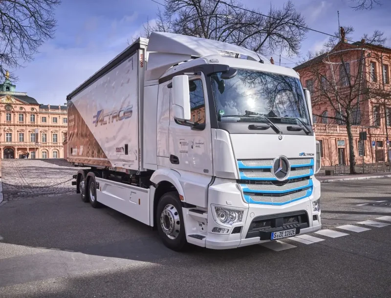 Mercedes-Benz Actros 1851