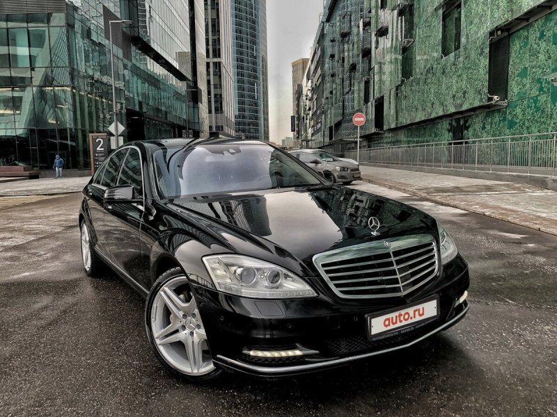 Mercedes s class 221