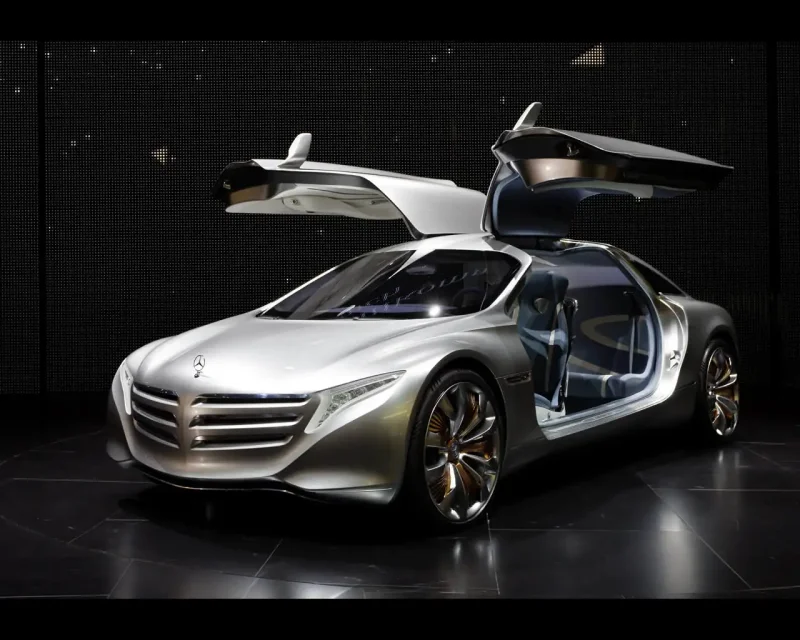 Mercedes Benz Vision AVR