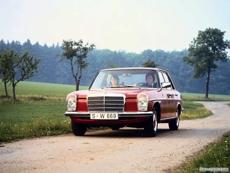 Mercedes Benz w115 Coupe