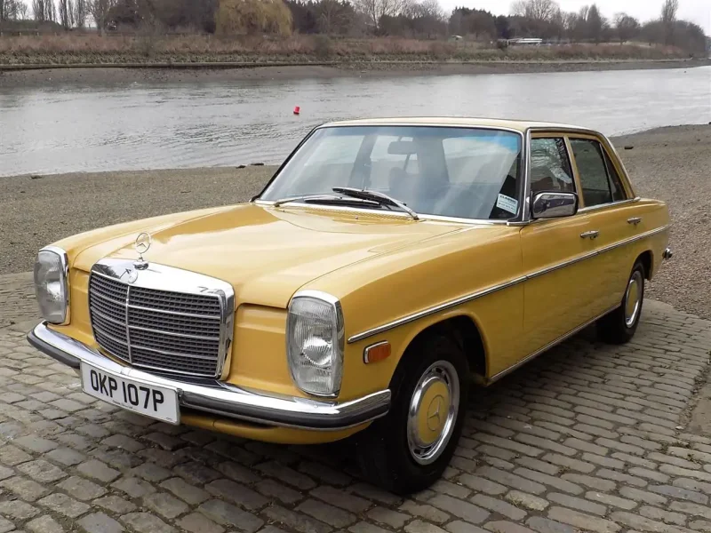 Mercedes w115 1976