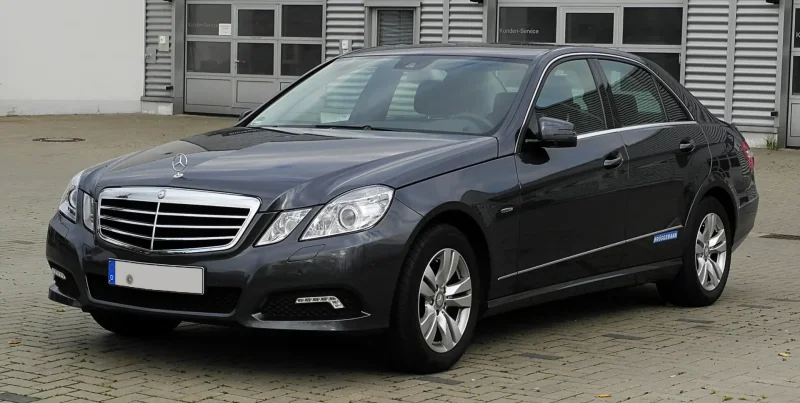 Mercedes Benz e200 w212