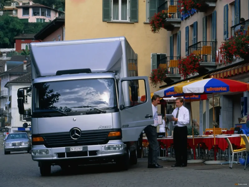 Mercedes Atego 815