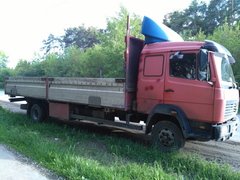 Мерседес Бенц грузовик 814