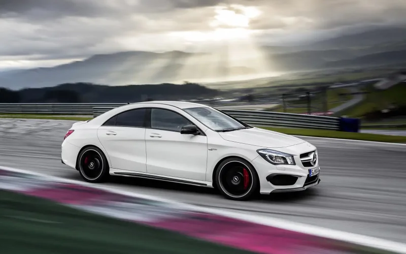 Mercedes-Benz CLA 250 2013