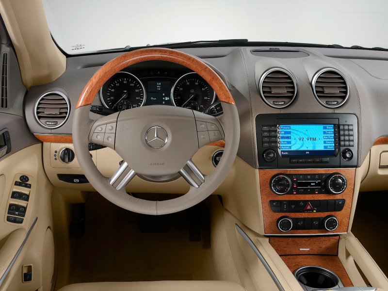 Mercedes Benz gl550 2011