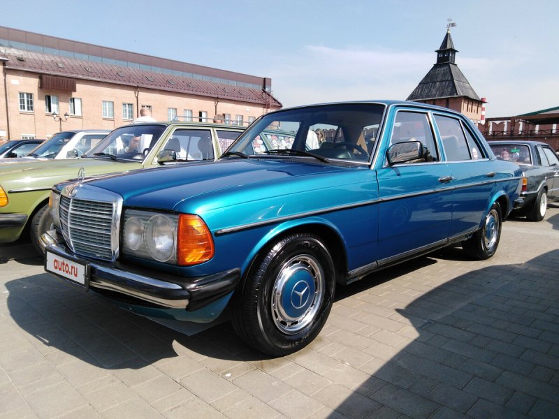 Mercedes-Benz w123 1976