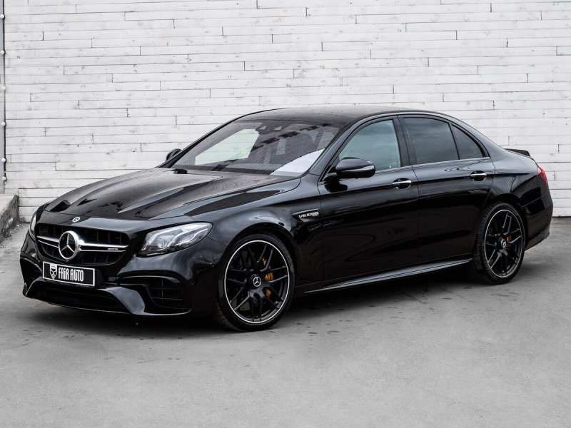 Mercedes Benz e63 w212