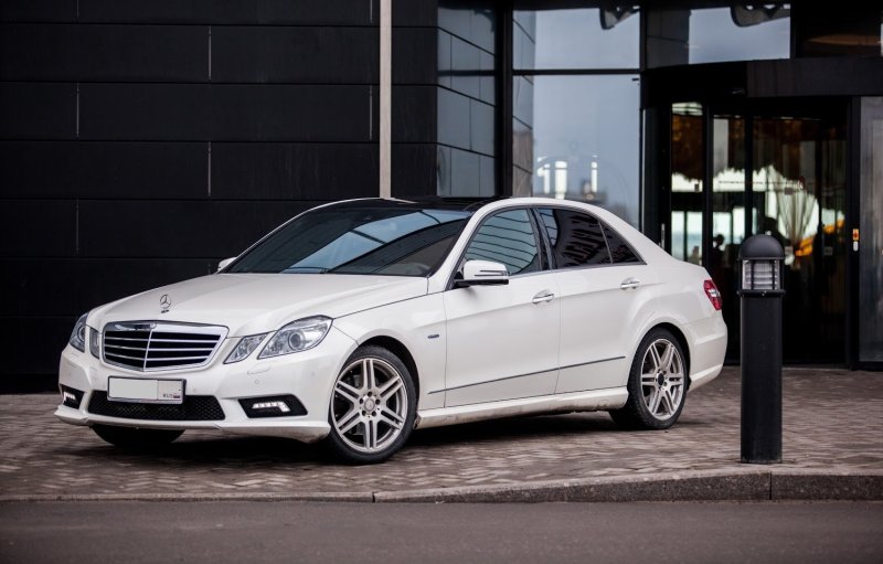 Mercedes Benz e w212