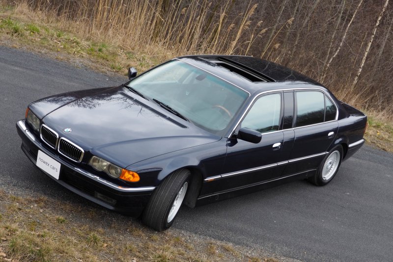 BMW 750 l7