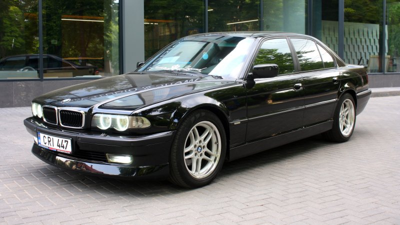 BMW 7 38 кузов