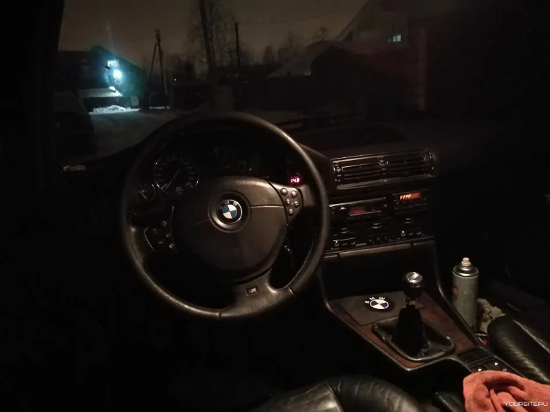 BMW e34 ночь за рулем