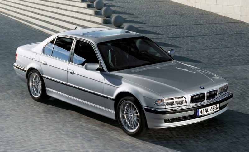 BMW 7 e38 750