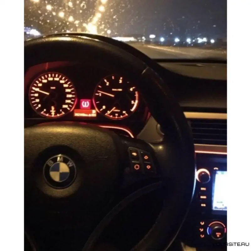 БМВ х5 за рулем ночью