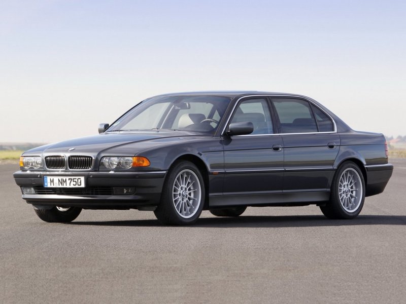 BMW e38 750i