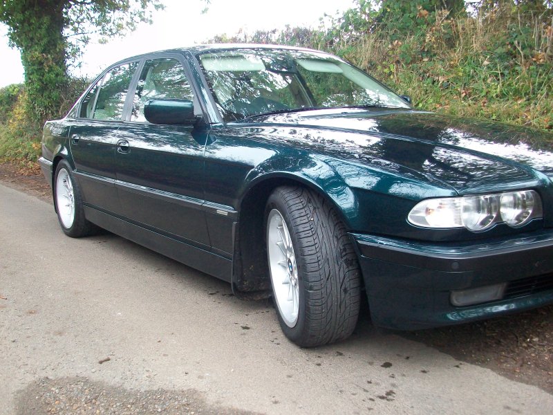 BMW 728 e38