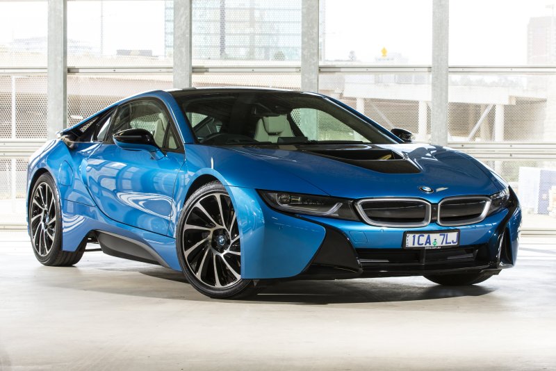 BMW i8 narxi