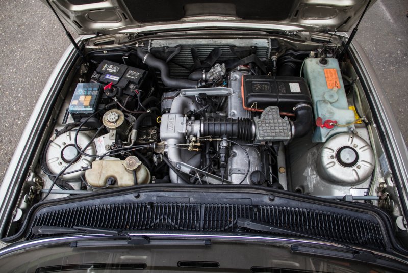 BMW e30 m10