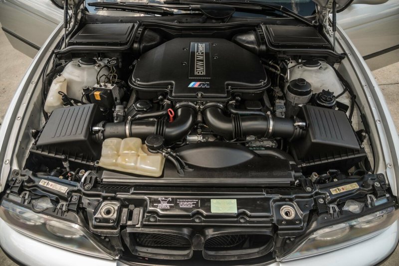 BMW e32 v12