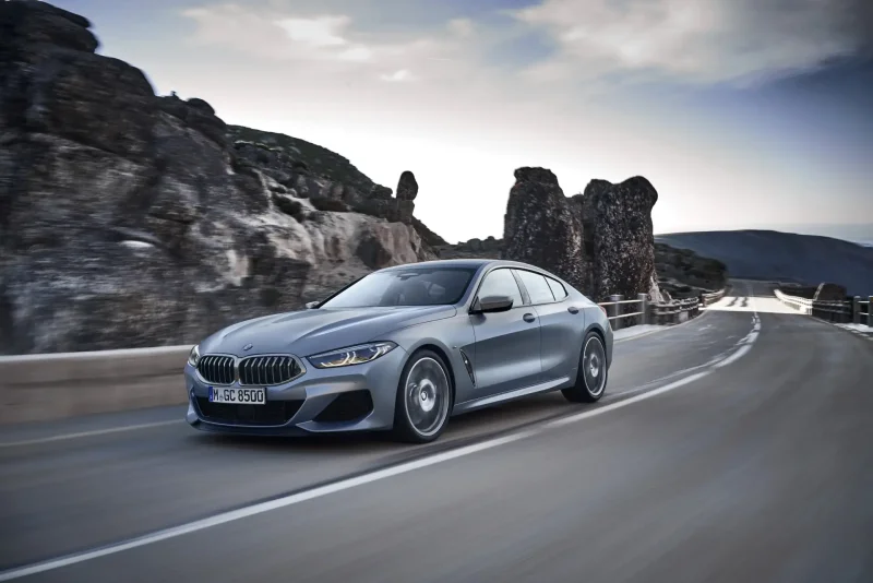 BMW 8 2019
