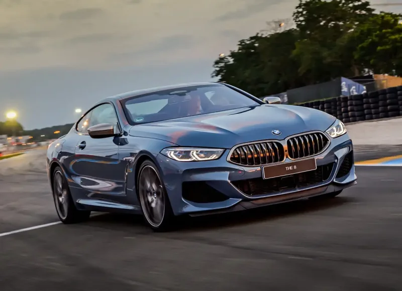BMW 8 gt