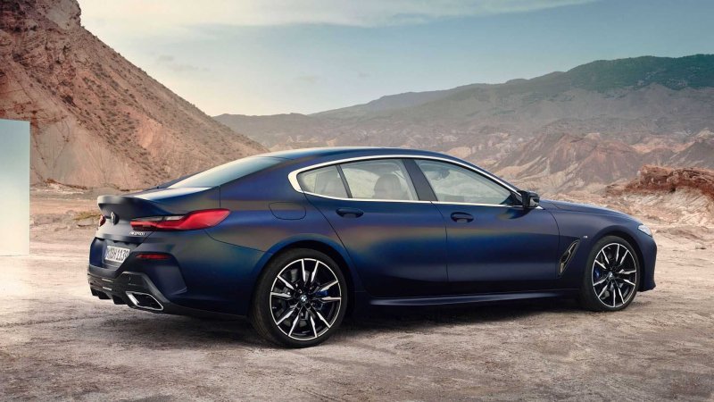 BMW 8 2017