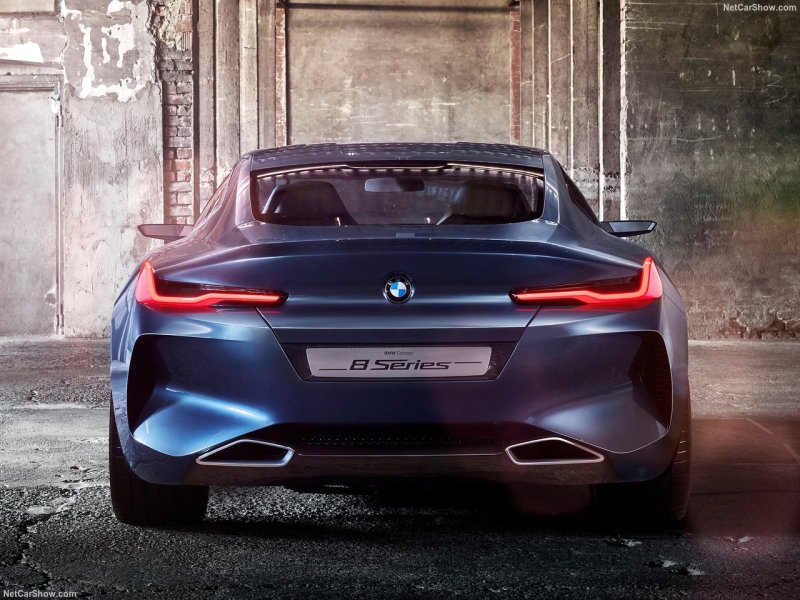 BMW 8