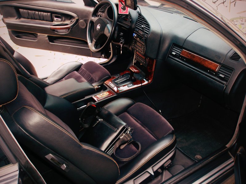BMW e36 седан салон