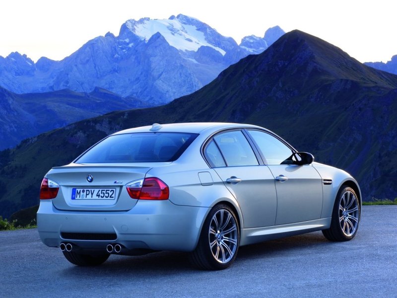 BMW 3 e90 седан