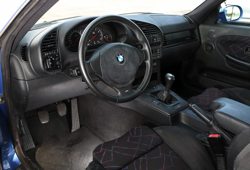 БМВ 3 е36 салон