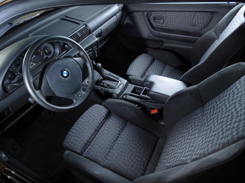 BMW e36 Compact салон