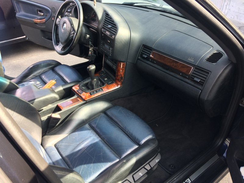 BMW e36 Compact салон