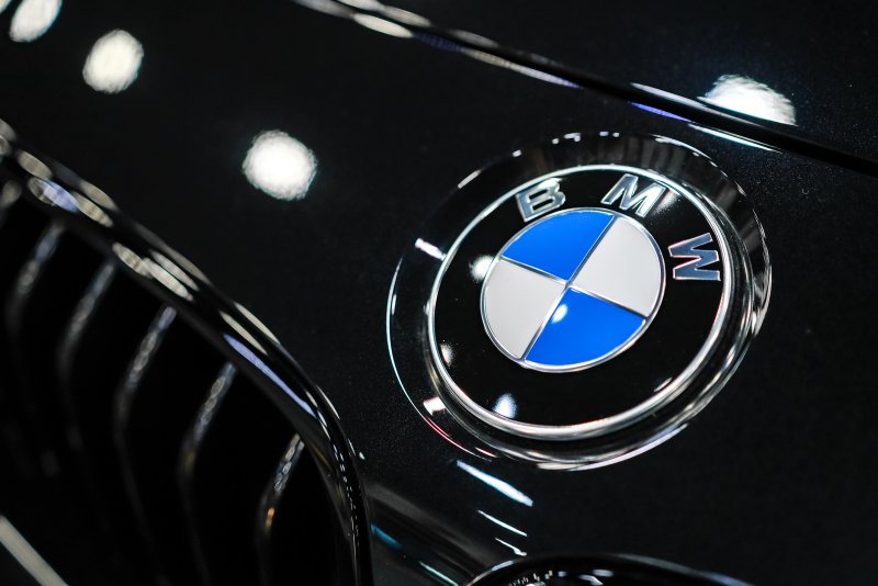 BMW 7 logo