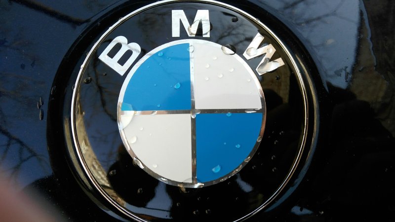 BMW знак
